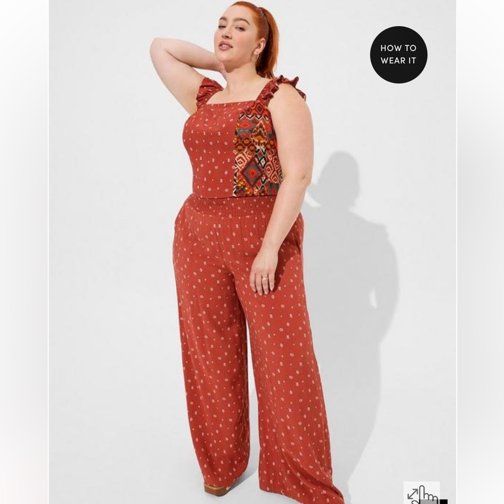 Torrid Pull-On Wide Leg Challis Smocked Waist High-Rise Pant Size 3 / 3X SHORT